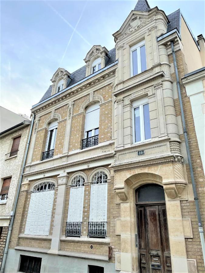 Le Boulard : Appartement En Plein Coeur Du Centre De แร็งส์ ภายนอก รูปภาพ